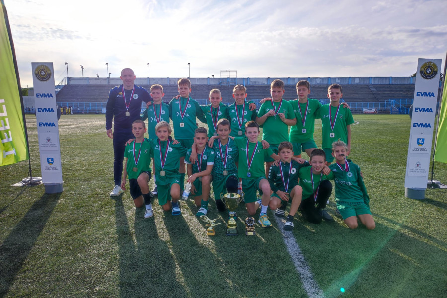 Uspešen vikend selekcij U12 in U10 na turnirju v Izoli